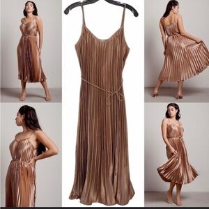 Dress Forum Metallic Accordion Pleated‎ Satin Dress